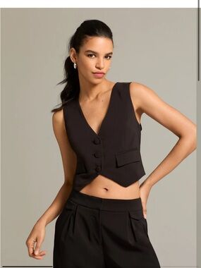Black Tailored V-Neck Crop Vest - Women